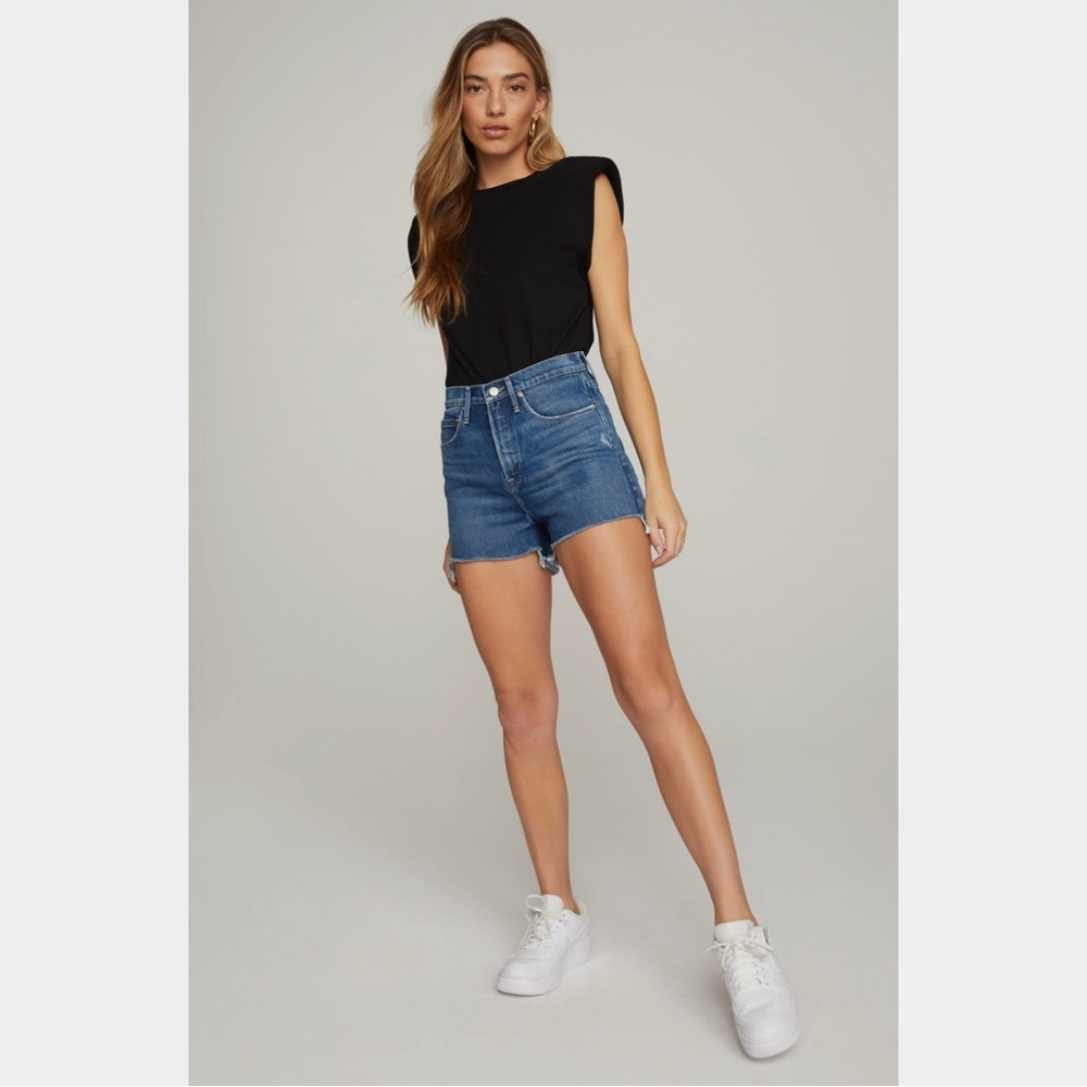 Good American Good ‘90s Cutoff Denim Shorts - Picture 2 of 9